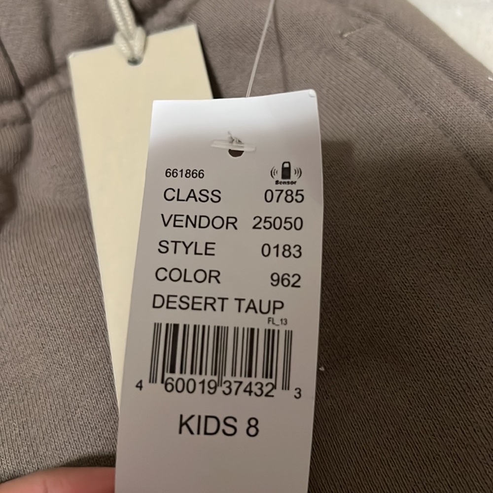 Essentials Women or Boy Short - Picture 3 of 9